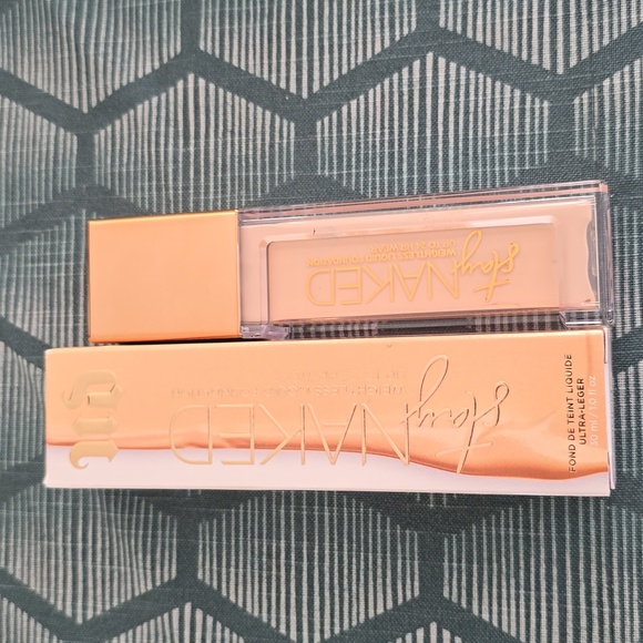 STAY NAKED BRAND WOMEN'S FOUNDATION 1.0 fl oz. - Picture 3 of 6